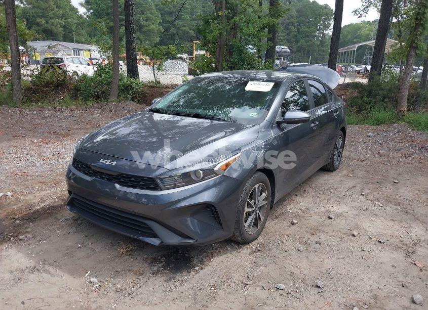 Photo 2 of 2022 Kia Forte LXS (VIN 3KPF24AD8NE467064)