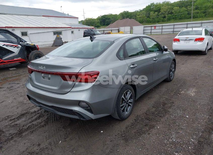 Photo 4 of 2022 Kia Forte LXS (VIN 3KPF24AD8NE468263)