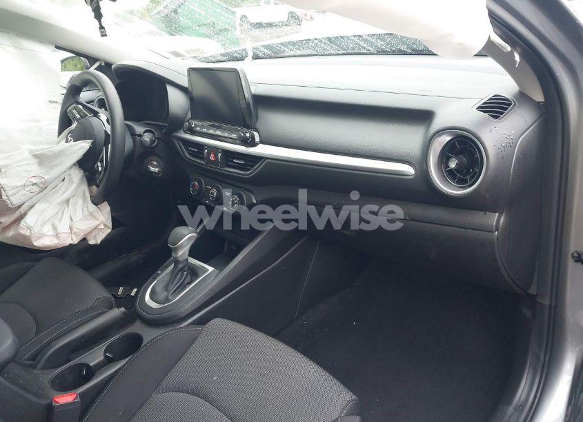 Photo 5 of 2023 Kia Forte LXS (VIN 3KPF24AD8PE558676)