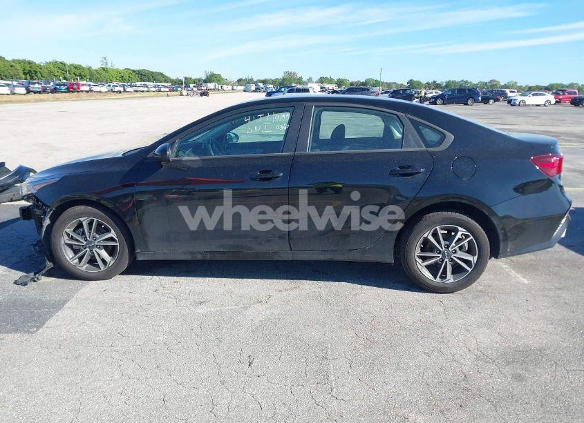 Photo 15 of 2023 Kia Forte LXS (VIN 3KPF24AD8PE587918)