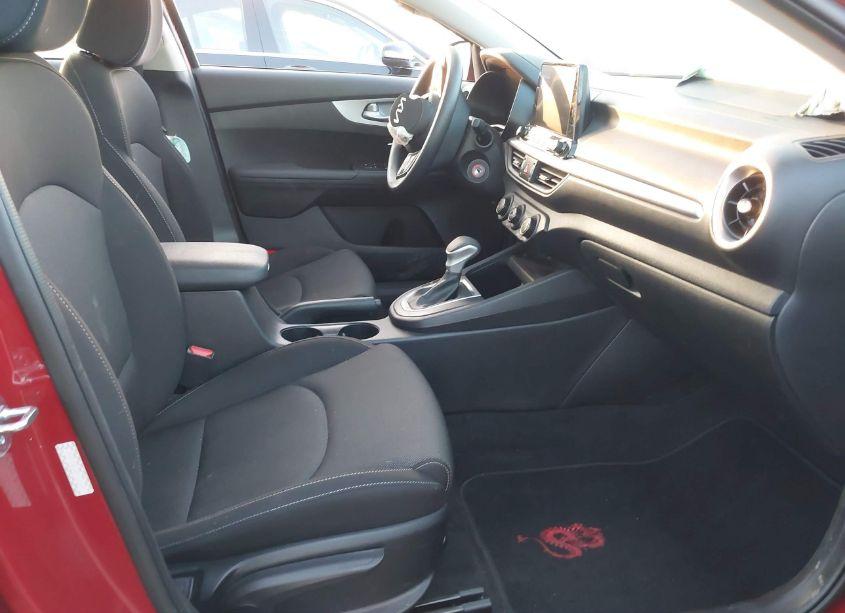 Photo 5 of 2023 Kia Forte LXS (VIN 3KPF24AD8PE611134)