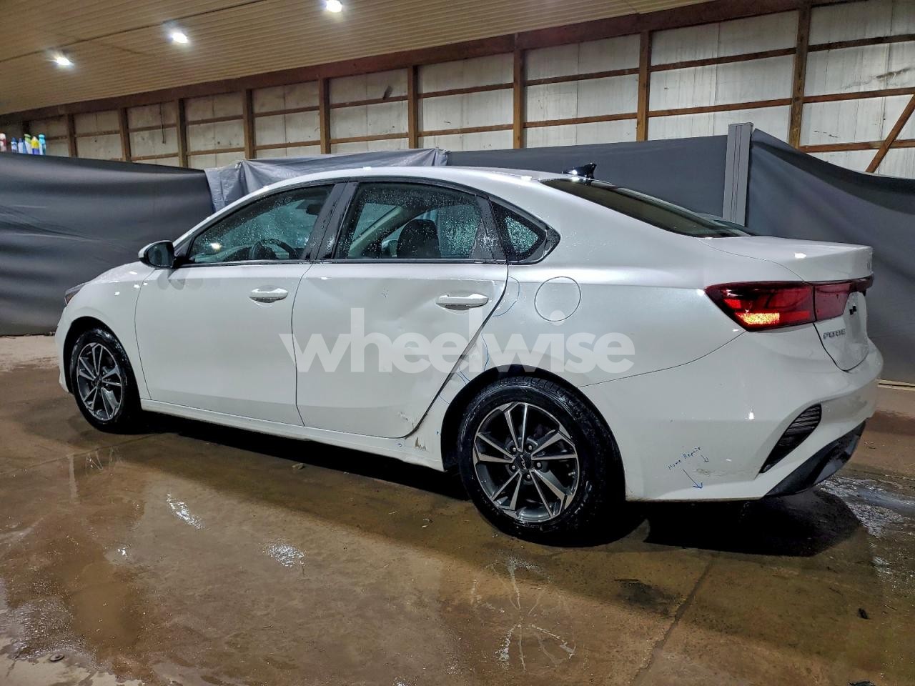 Photo 2 of 2023 KIA FORTE LX (VIN 3KPF24AD8PE620089)
