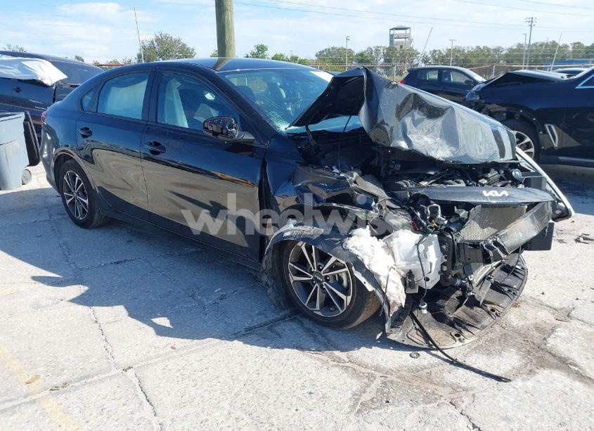 2023 Kia Forte LXS (VIN 3KPF24AD8PE625244) main photo