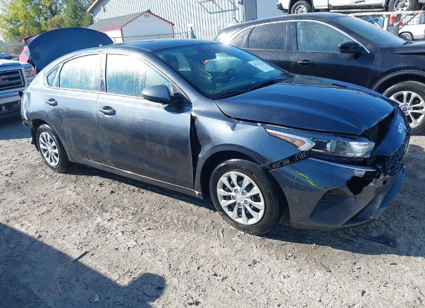 2023 Kia Forte LX (VIN 3KPF24AD8PE634641) main photo