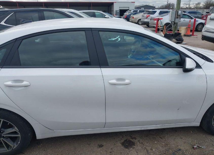 Photo 14 of 2023 Kia Forte LXS (VIN 3KPF24AD8PE637765)