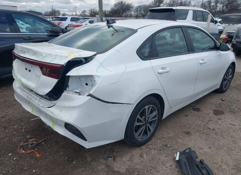 Photo 4 of 2023 Kia Forte LXS (VIN 3KPF24AD8PE637765)