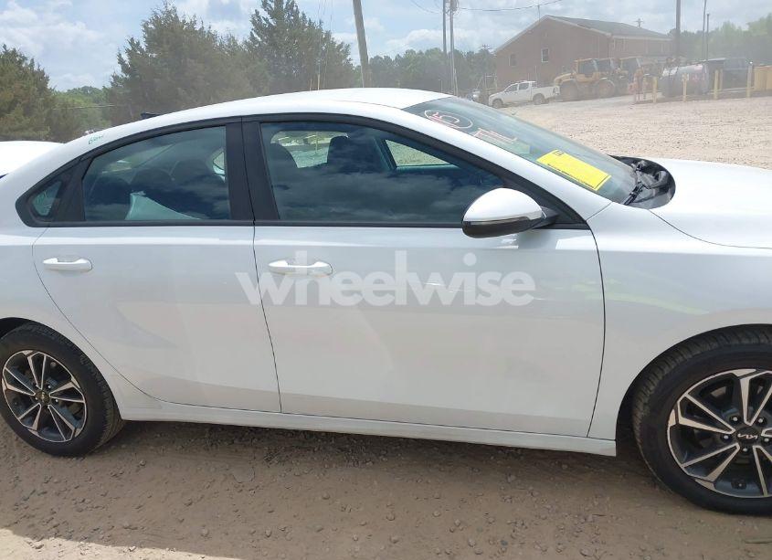 Photo 13 of 2023 Kia Forte LXS (VIN 3KPF24AD8PE660592)
