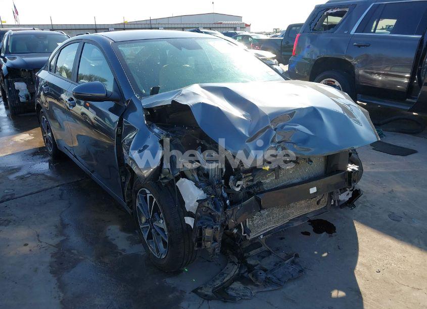 2023 Kia Forte LXS (VIN 3KPF24AD8PE679854) main photo