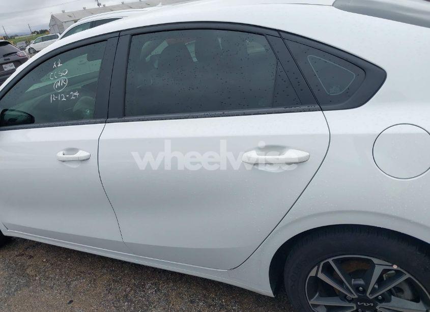 Photo 14 of 2023 Kia Forte LXS (VIN 3KPF24AD8PE690630)