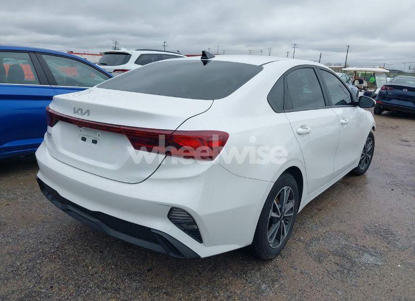 Photo 4 of 2023 Kia Forte LXS (VIN 3KPF24AD8PE690630)