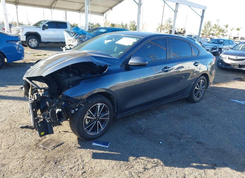 Photo 2 of 2024 Kia Forte LXS (VIN 3KPF24AD8RE700852)