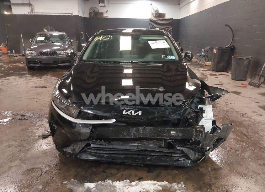 Photo 12 of 2024 Kia Forte LXS (VIN 3KPF24AD8RE719191)