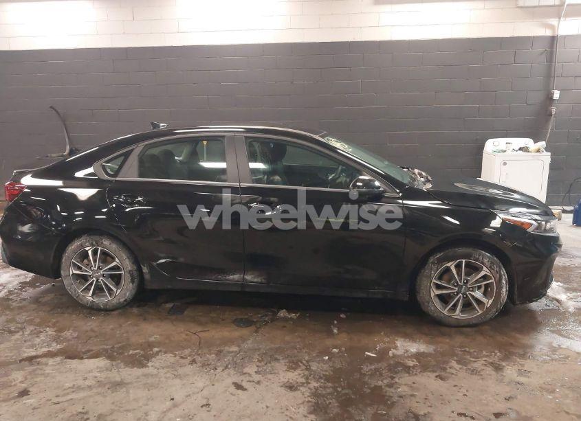 Photo 13 of 2024 Kia Forte LXS (VIN 3KPF24AD8RE719191)