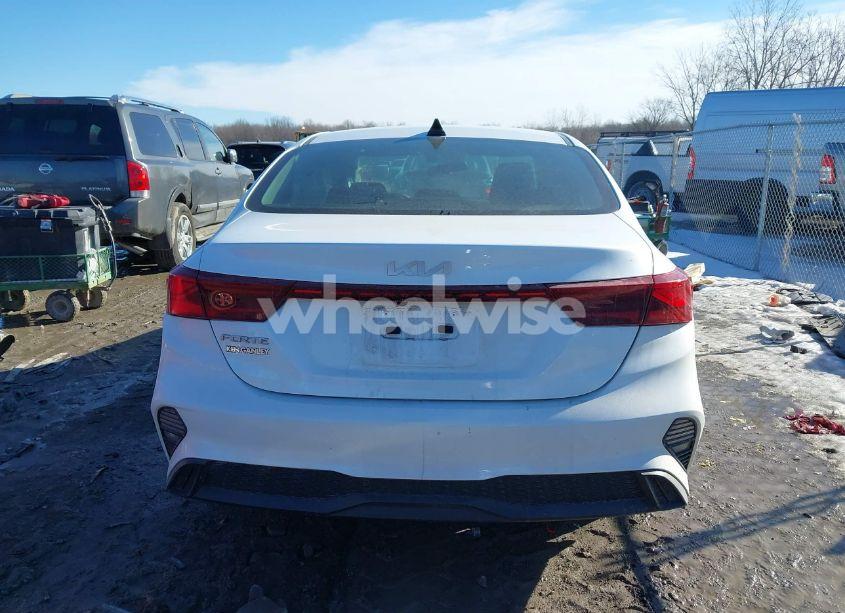 Photo 16 of 2024 Kia Forte LXS (VIN 3KPF24AD8RE732460)