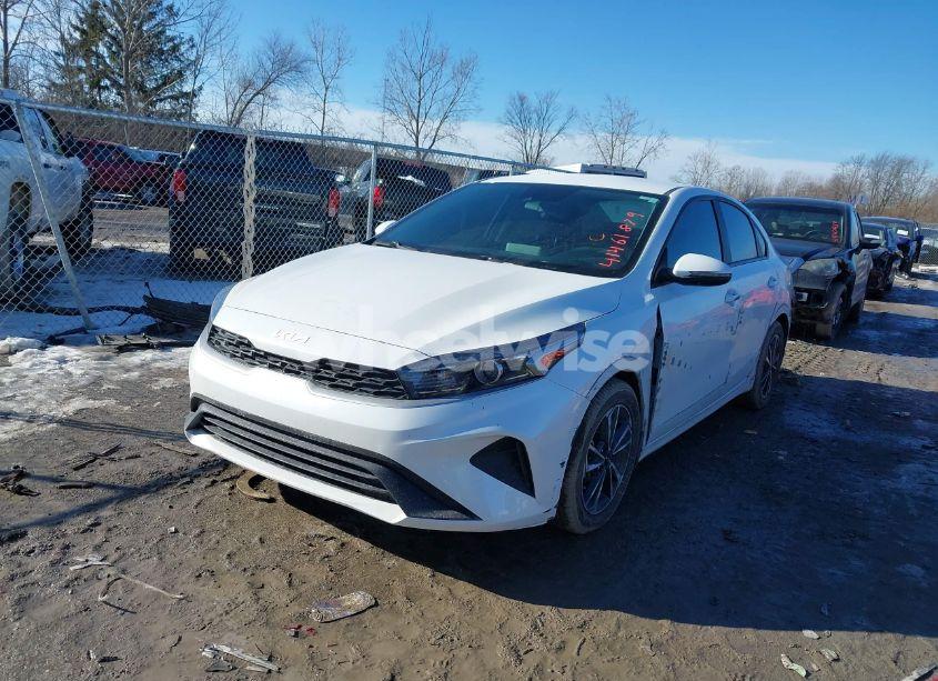 Photo 2 of 2024 Kia Forte LXS (VIN 3KPF24AD8RE732460)