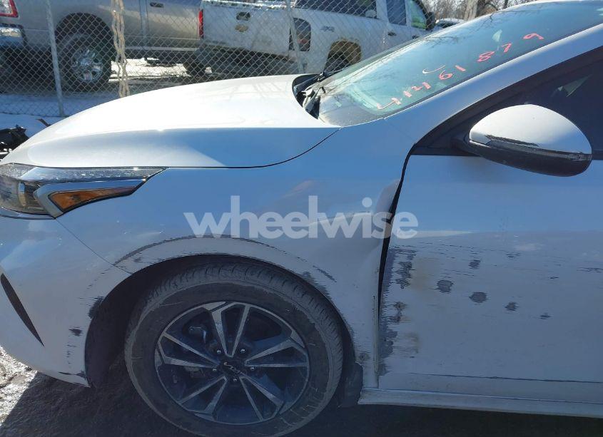 Photo 6 of 2024 Kia Forte LXS (VIN 3KPF24AD8RE732460)