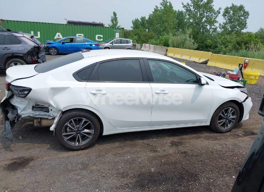 Photo 13 of 2024 Kia Forte LXS (VIN 3KPF24AD8RE742602)