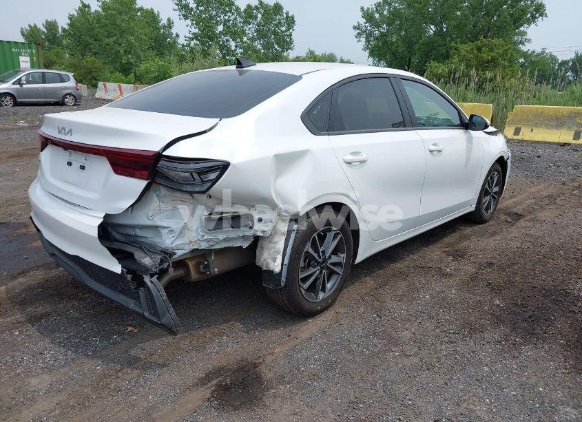 Photo 4 of 2024 Kia Forte LXS (VIN 3KPF24AD8RE742602)