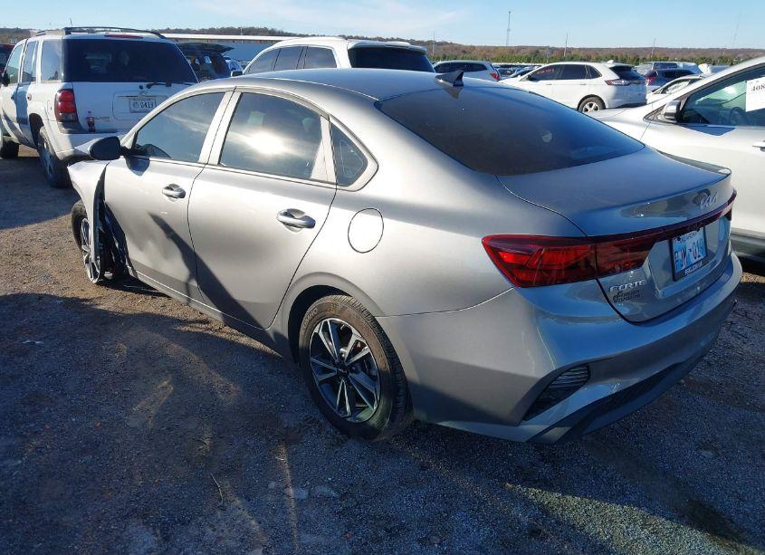 Photo 3 of 2024 Kia Forte LXS (VIN 3KPF24AD8RE747198)