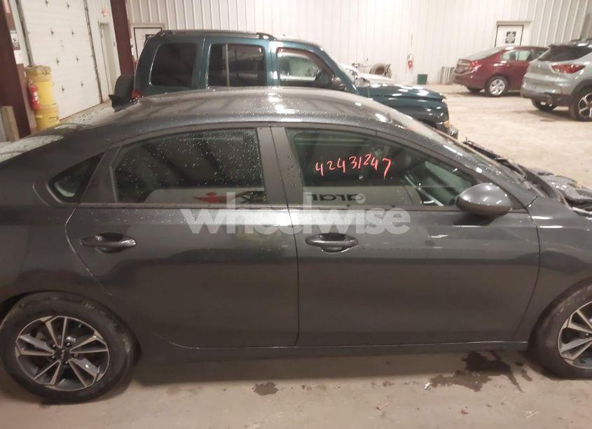 Photo 13 of 2024 Kia Forte LXS (VIN 3KPF24AD8RE760114)