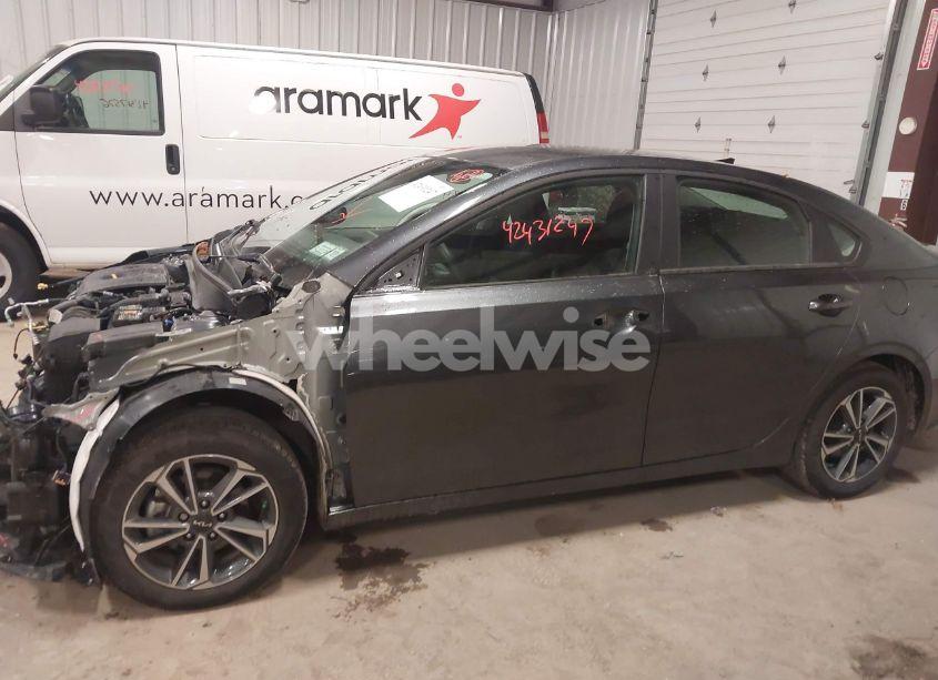 Photo 14 of 2024 Kia Forte LXS (VIN 3KPF24AD8RE760114)