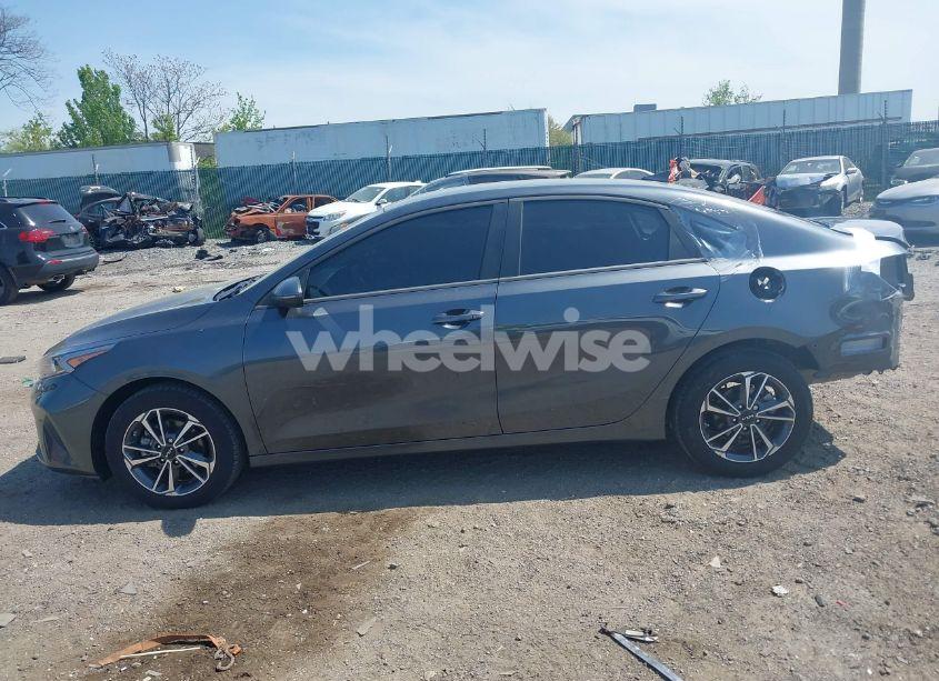 Photo 14 of 2024 Kia Forte LXS (VIN 3KPF24AD8RE762302)