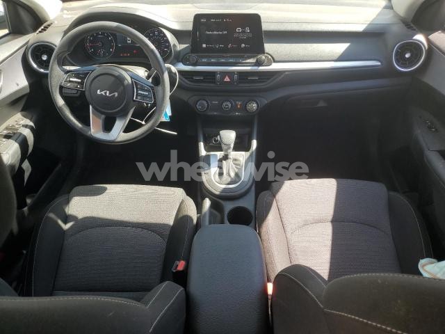 Photo 10 of 2024 KIA FORTE LX (VIN 3KPF24AD8RE765748)