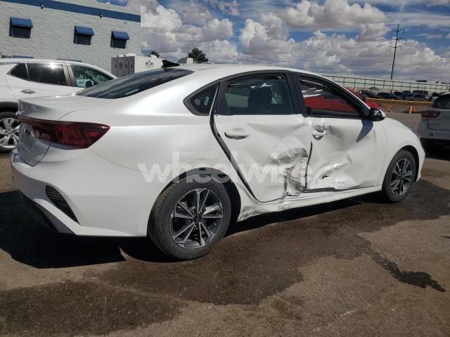 Photo 6 of 2024 KIA FORTE LX (VIN 3KPF24AD8RE765748)