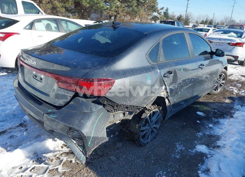 Photo 4 of 2024 Kia Forte LXS (VIN 3KPF24AD8RE773123)