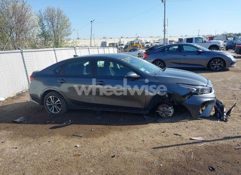 Photo 13 of 2024 Kia Forte LXS (VIN 3KPF24AD8RE793792)