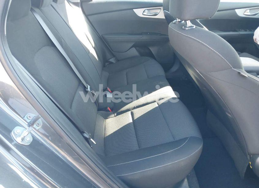 Photo 8 of 2024 Kia Forte LXS (VIN 3KPF24AD8RE793792)