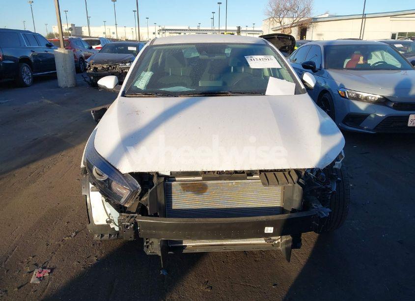 Photo 13 of 2024 Kia Forte LXS (VIN 3KPF24AD8RE795686)