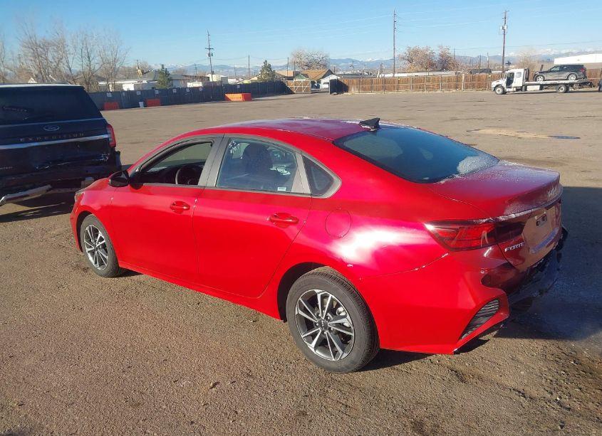 Photo 3 of 2024 Kia Forte LXS (VIN 3KPF24AD8RE796630)