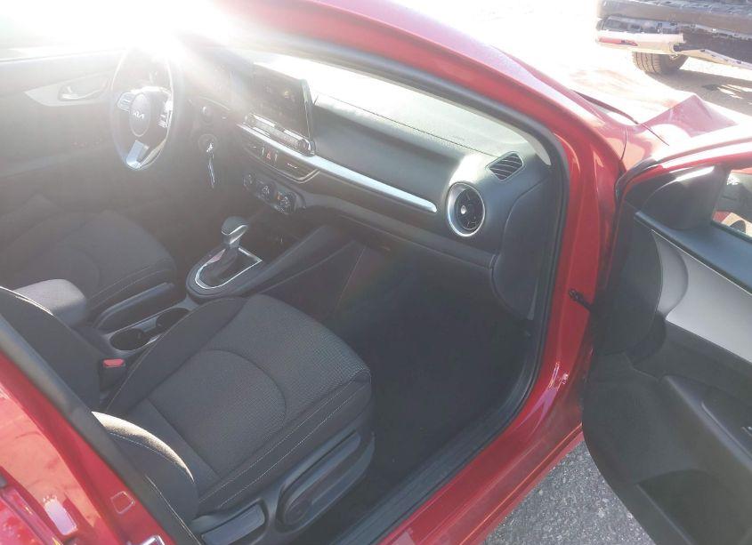 Photo 5 of 2024 Kia Forte LXS (VIN 3KPF24AD8RE796630)