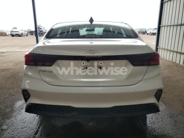 Photo 13 of 2024 KIA FORTE LX (VIN 3KPF24AD8RE807822)