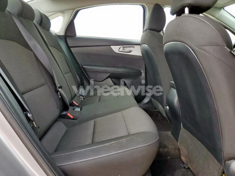 Photo 4 of 2024 KIA FORTE LX (VIN 3KPF24AD8RE815922)