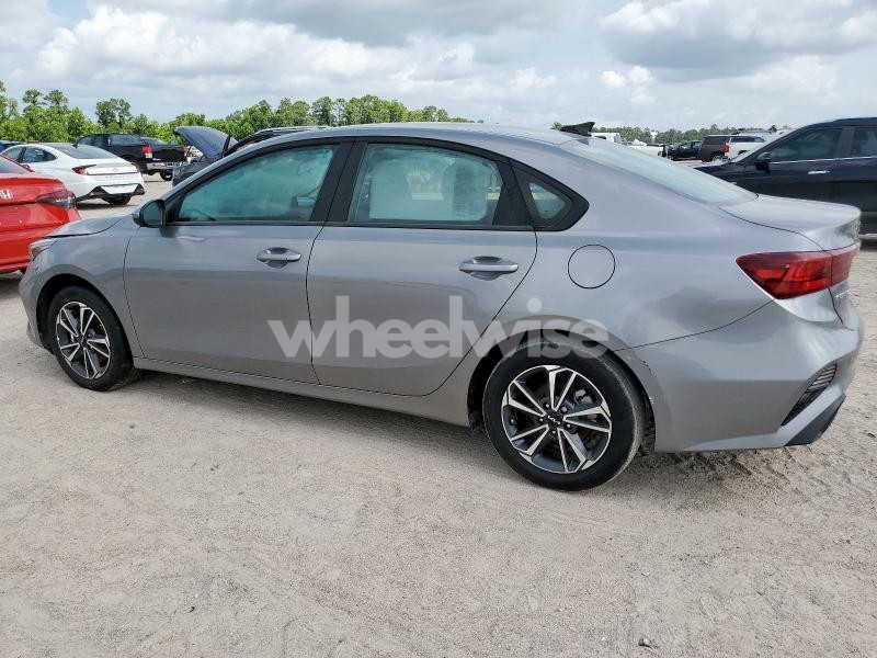 Photo 7 of 2024 KIA FORTE LX (VIN 3KPF24AD8RE815922)