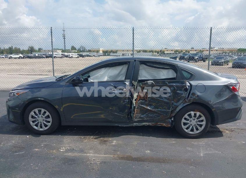 Photo 14 of 2024 Kia Forte LX (VIN 3KPF24AD8RE822160)