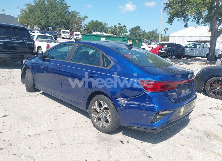 Photo 3 of 2019 Kia Forte LXS (VIN 3KPF24AD9KE006337)