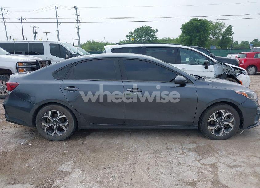 Photo 13 of 2019 Kia Forte LXS (VIN 3KPF24AD9KE036213)