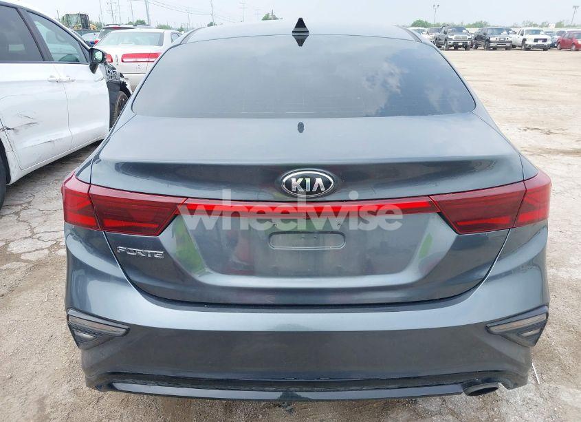 Photo 16 of 2019 Kia Forte LXS (VIN 3KPF24AD9KE036213)