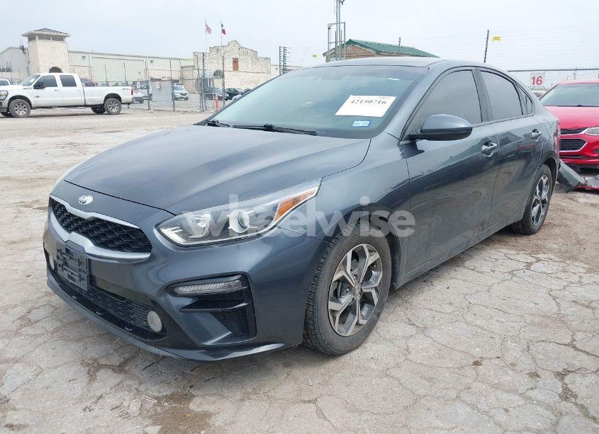 Photo 2 of 2019 Kia Forte LXS (VIN 3KPF24AD9KE036213)
