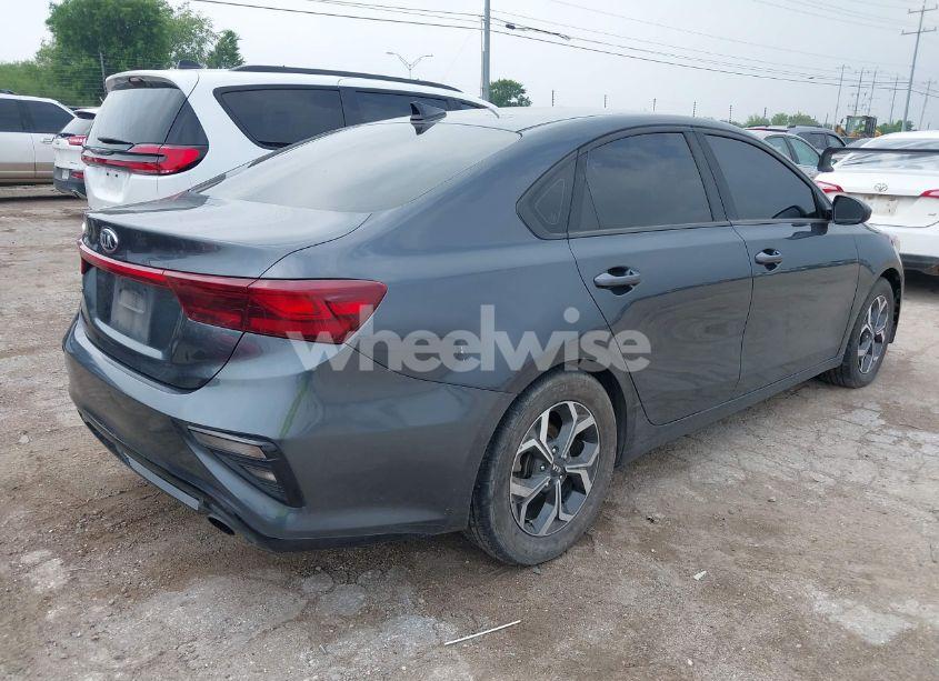 Photo 4 of 2019 Kia Forte LXS (VIN 3KPF24AD9KE036213)