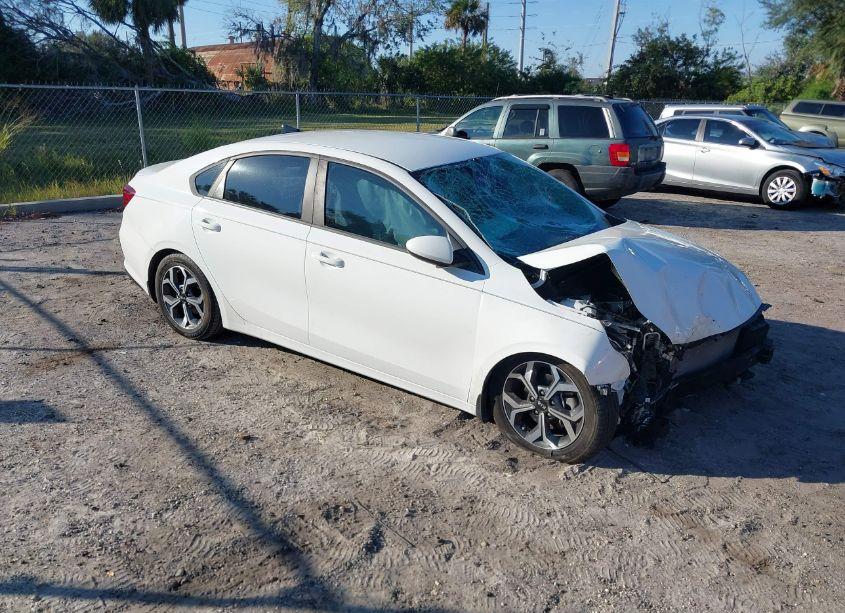 2019 Kia Forte LXS (VIN 3KPF24AD9KE042190) main photo