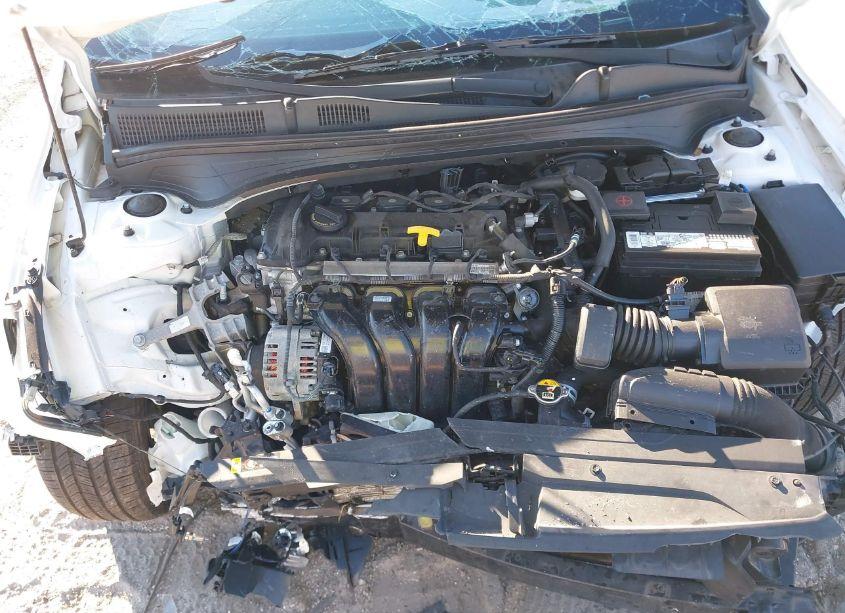 Photo 10 of 2019 Kia Forte LXS (VIN 3KPF24AD9KE042190)