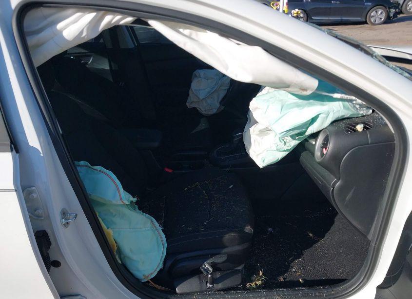 Photo 5 of 2019 Kia Forte LXS (VIN 3KPF24AD9KE042190)