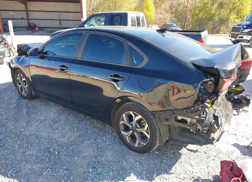 Photo 3 of 2019 Kia Forte LXS (VIN 3KPF24AD9KE066232)