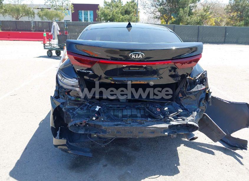 Photo 16 of 2019 Kia Forte LXS (VIN 3KPF24AD9KE070247)