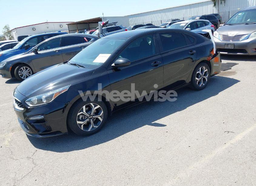 Photo 2 of 2019 Kia Forte LXS (VIN 3KPF24AD9KE070247)
