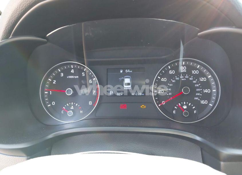 Photo 7 of 2019 Kia Forte LXS (VIN 3KPF24AD9KE070247)